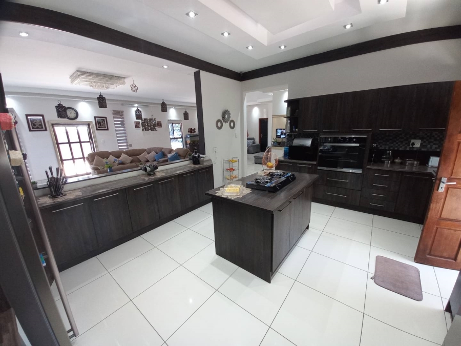 7 Bedroom Property for Sale in Ladybrand Free State